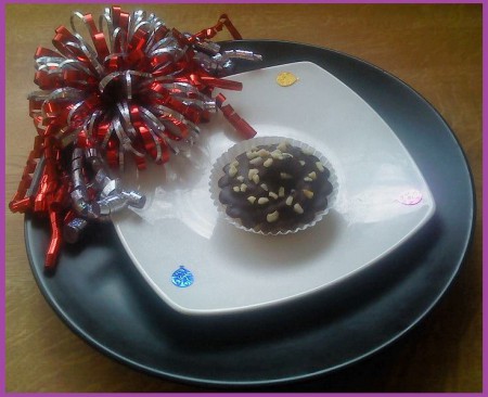 Pi23 /  linzer caramel cup with nuts / £ 0,80